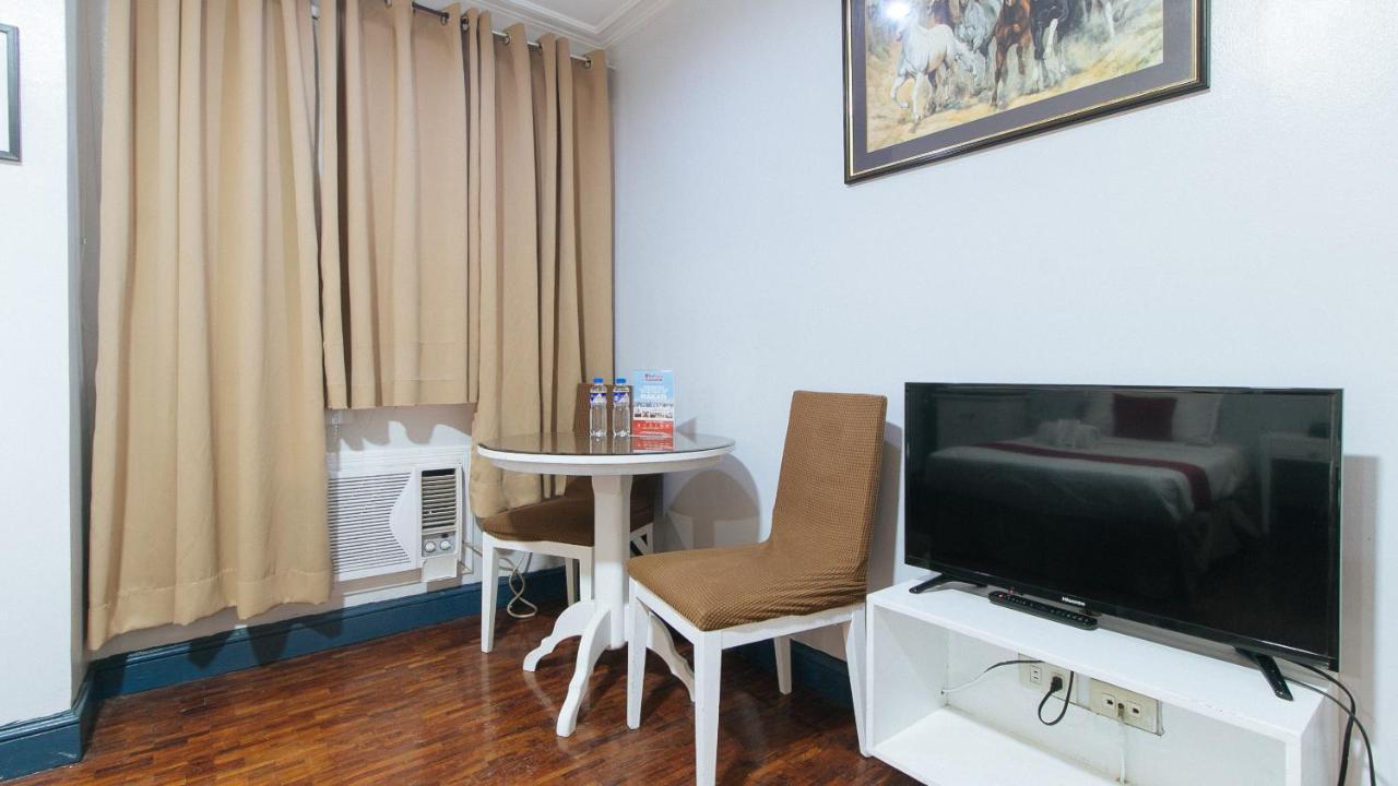 Reddoorz Premium Near Greenbelt Makati - Vaccinated Staff Makati City Exterior foto