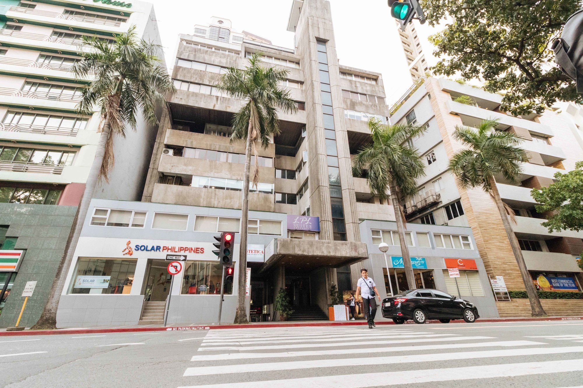 Reddoorz Premium Near Greenbelt Makati - Vaccinated Staff Makati City Exterior foto